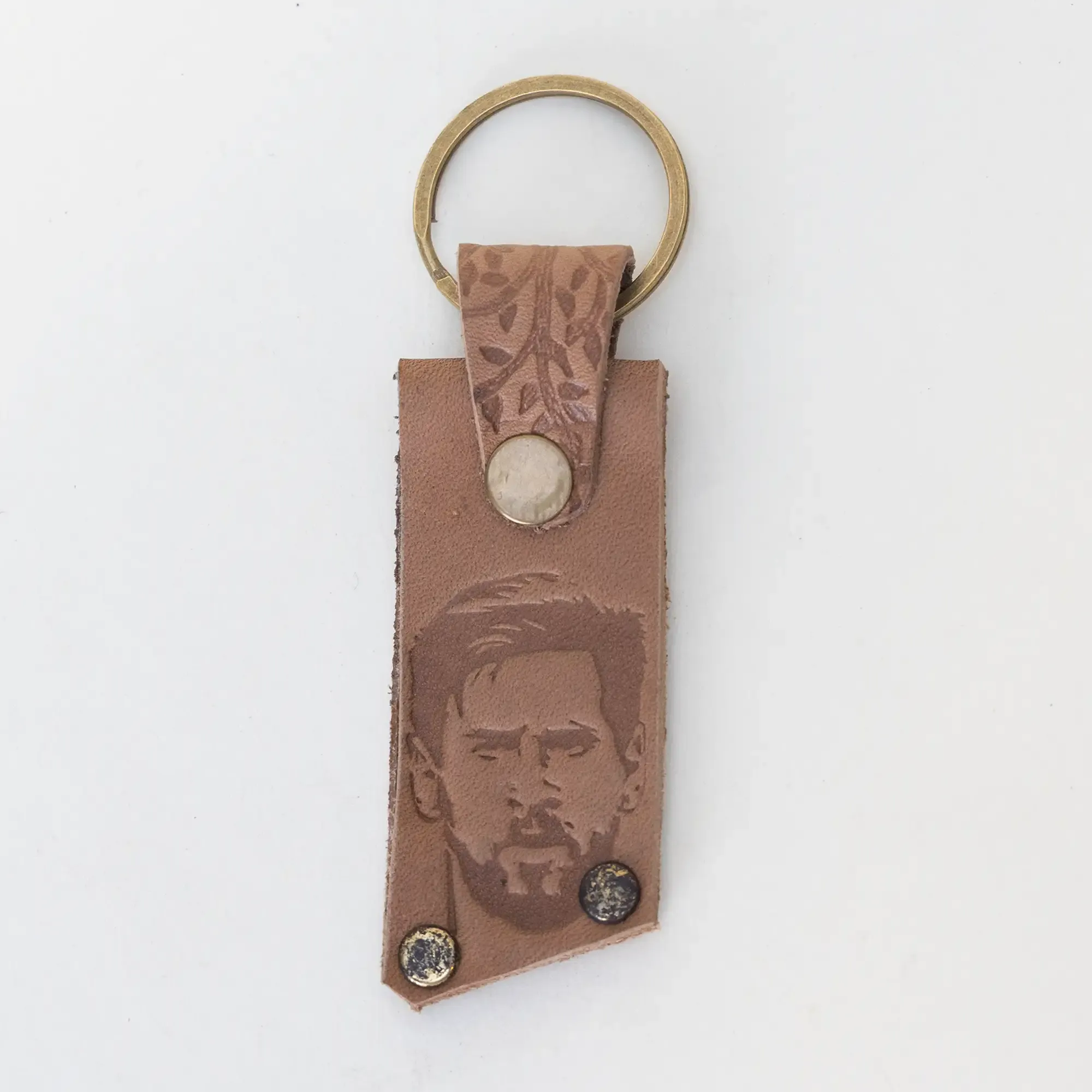 Handmade Leather Keychain with Che Guevara Portrait on Long Tag