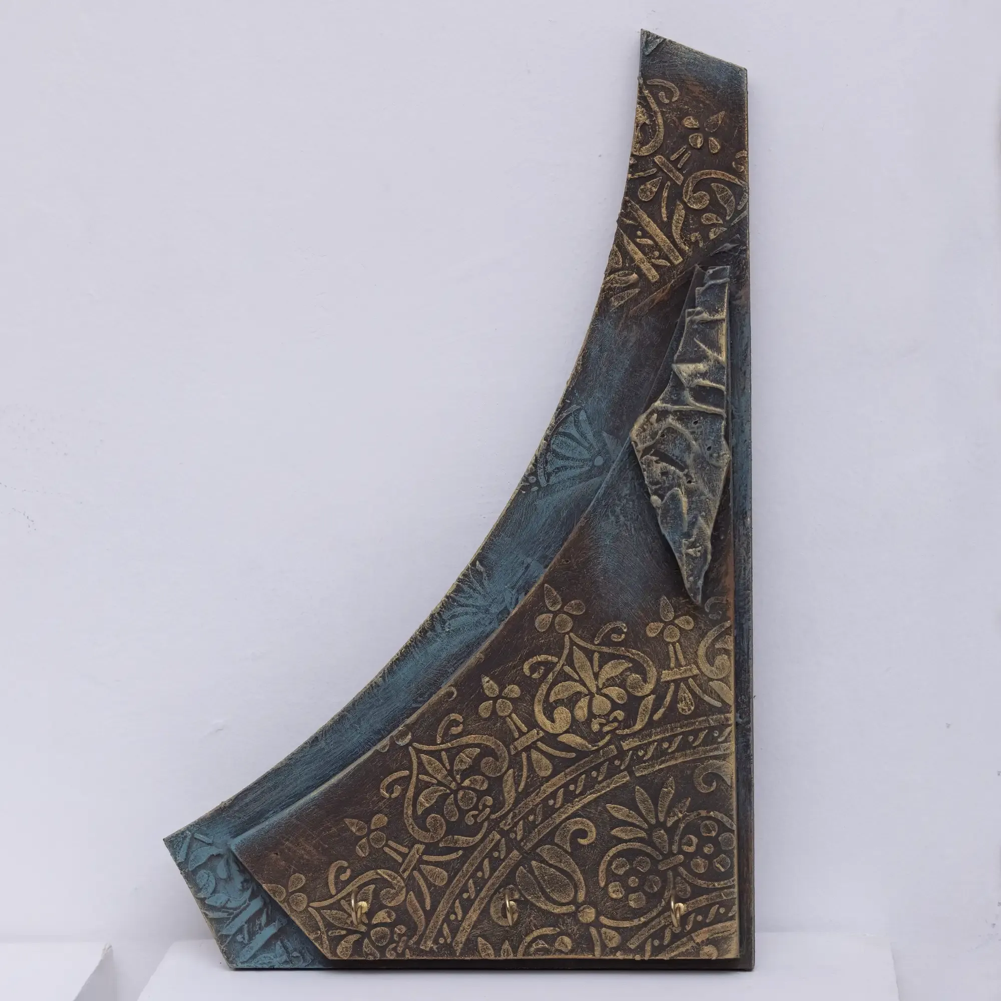 Handmade Ornate Corner Panel Wall Key Holder with Artisan Details