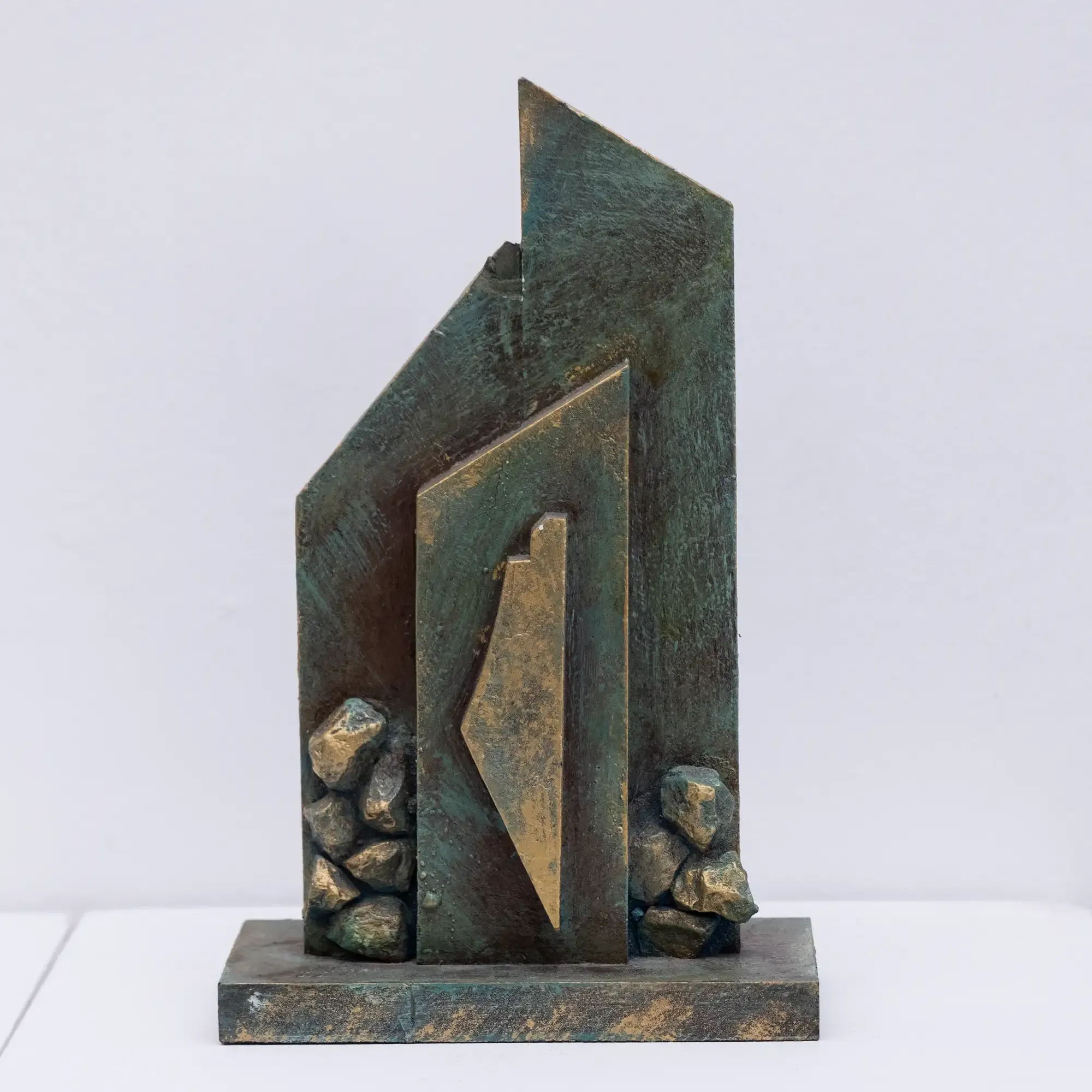 Handmade Geometric Abstract Table Decor with Artisan Details