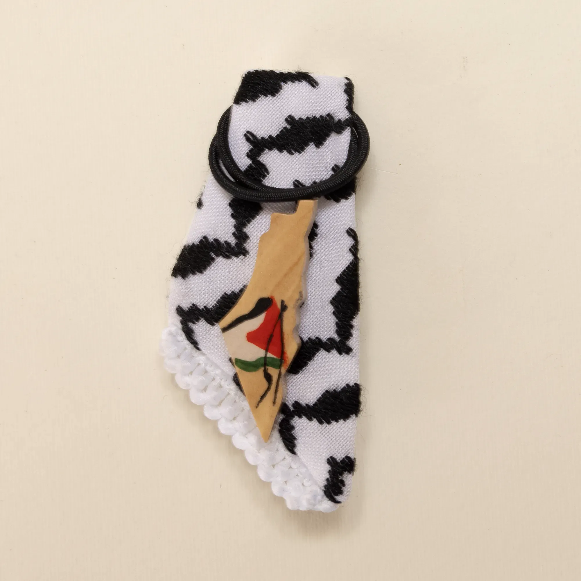 Palestinian Keffiyeh Hanging Charm with Olive Wood Flag Map Detail