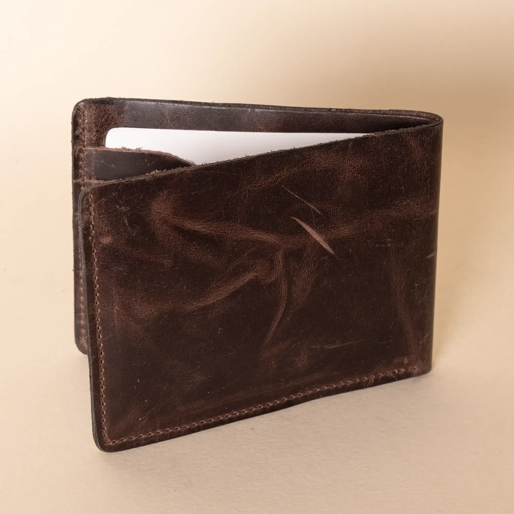Distressed Nubuck Men's Bifold – Diagonal Card Slot – 24x9x1.5 cm