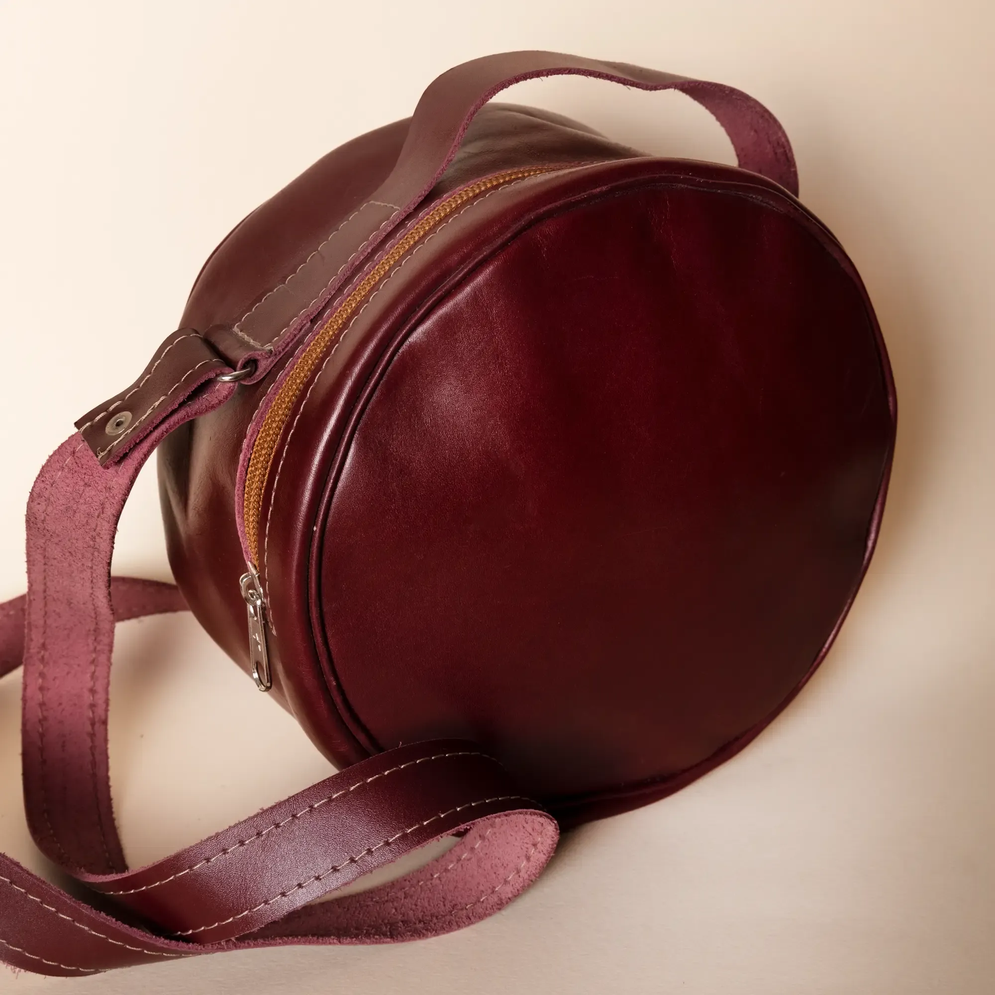 Round Leather Crossbody Bag – Burgundy – Ø20xH9 cm
