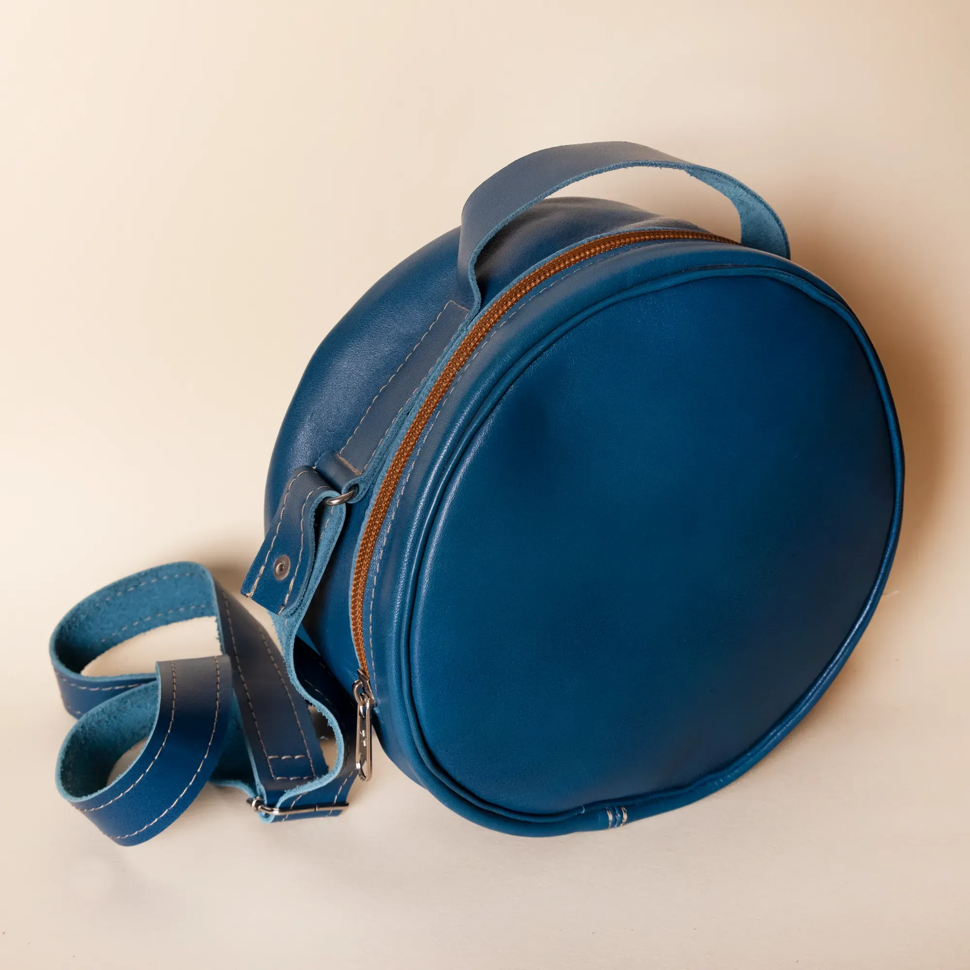 Round Leather Crossbody Bag – Blue – Ø20xH9 cm
