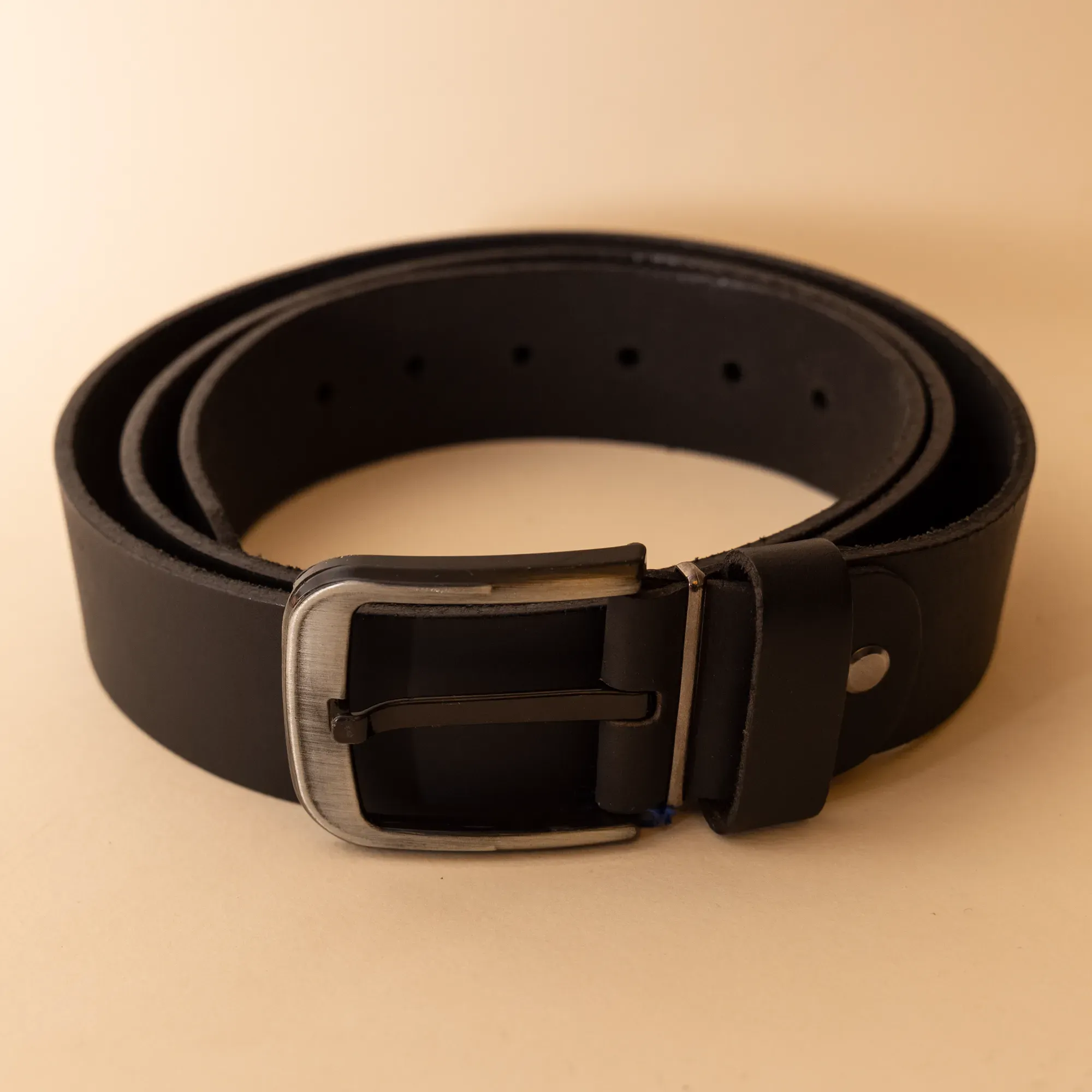 Wide Leather Men's Belt – Black with Silver Buckle – 4x150x0.5 cm