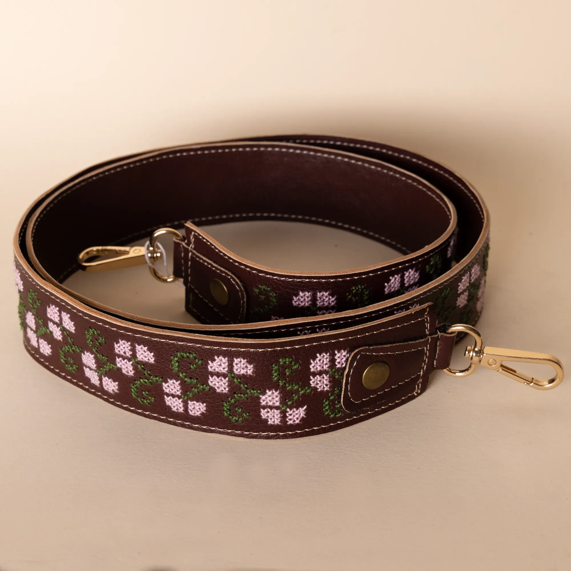 Embroidered Leather Bag Strap – Brown with Pink Tatreez – 4.5x114 cm