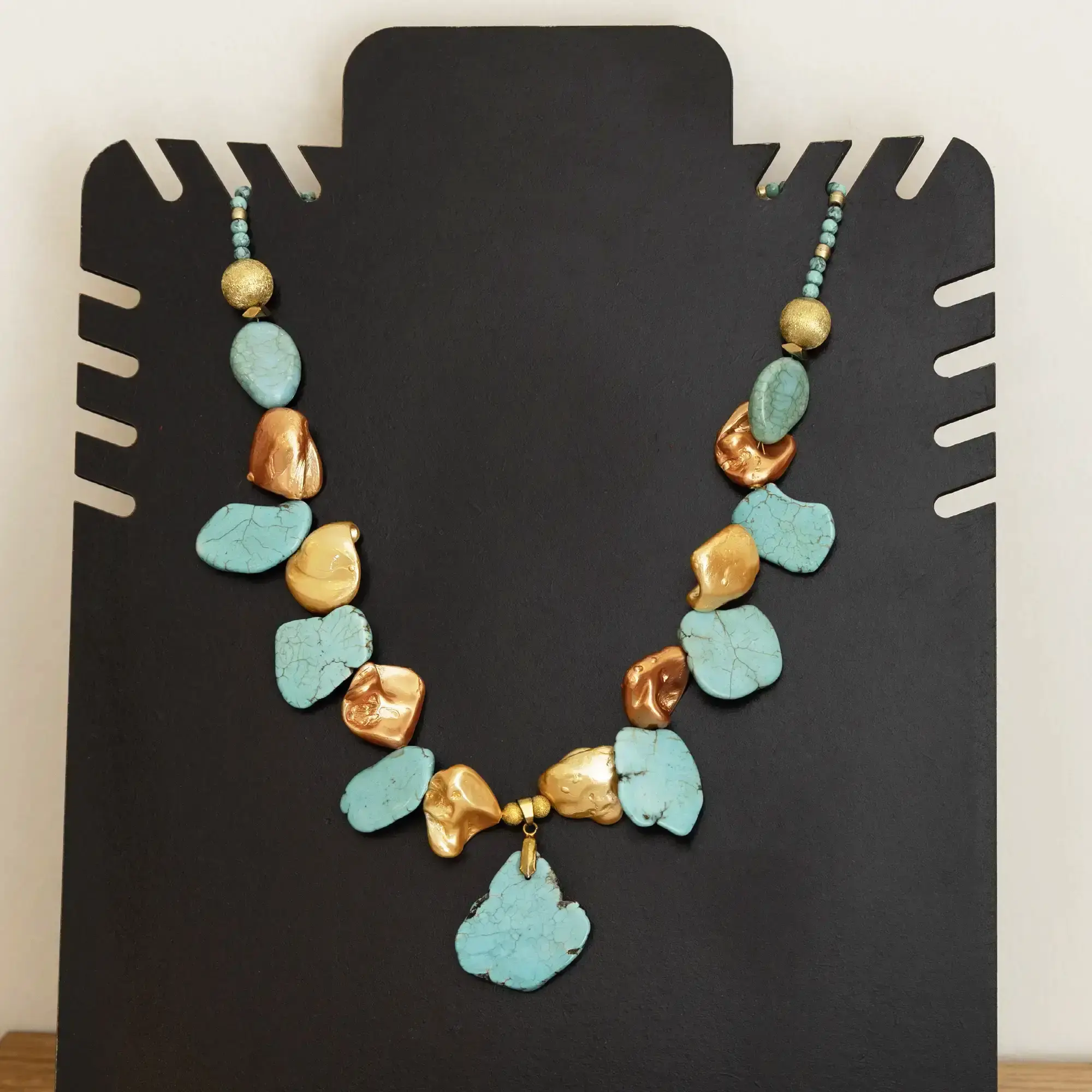Contemporary Necklace in turquoise