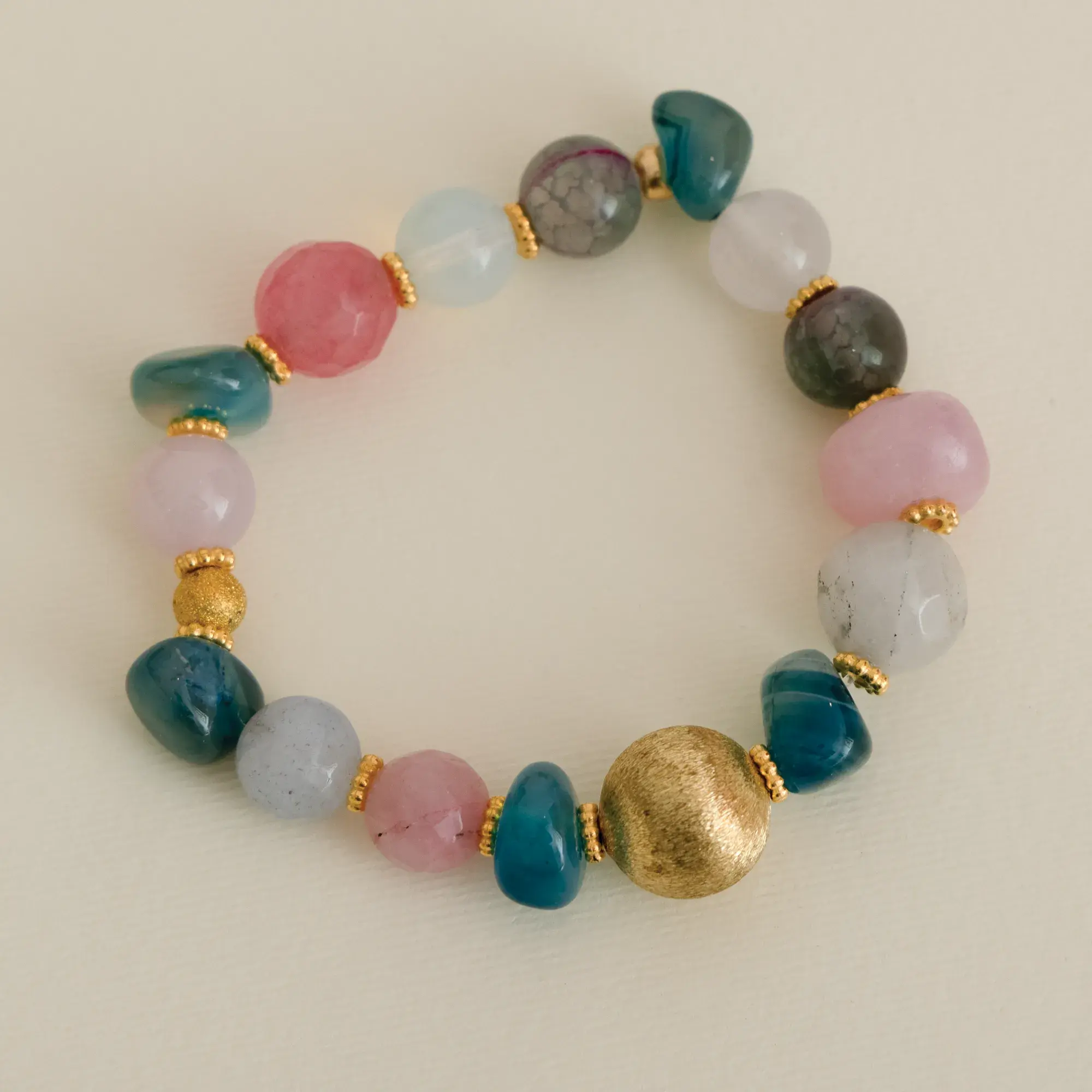 Contemporary Bracelet in agate