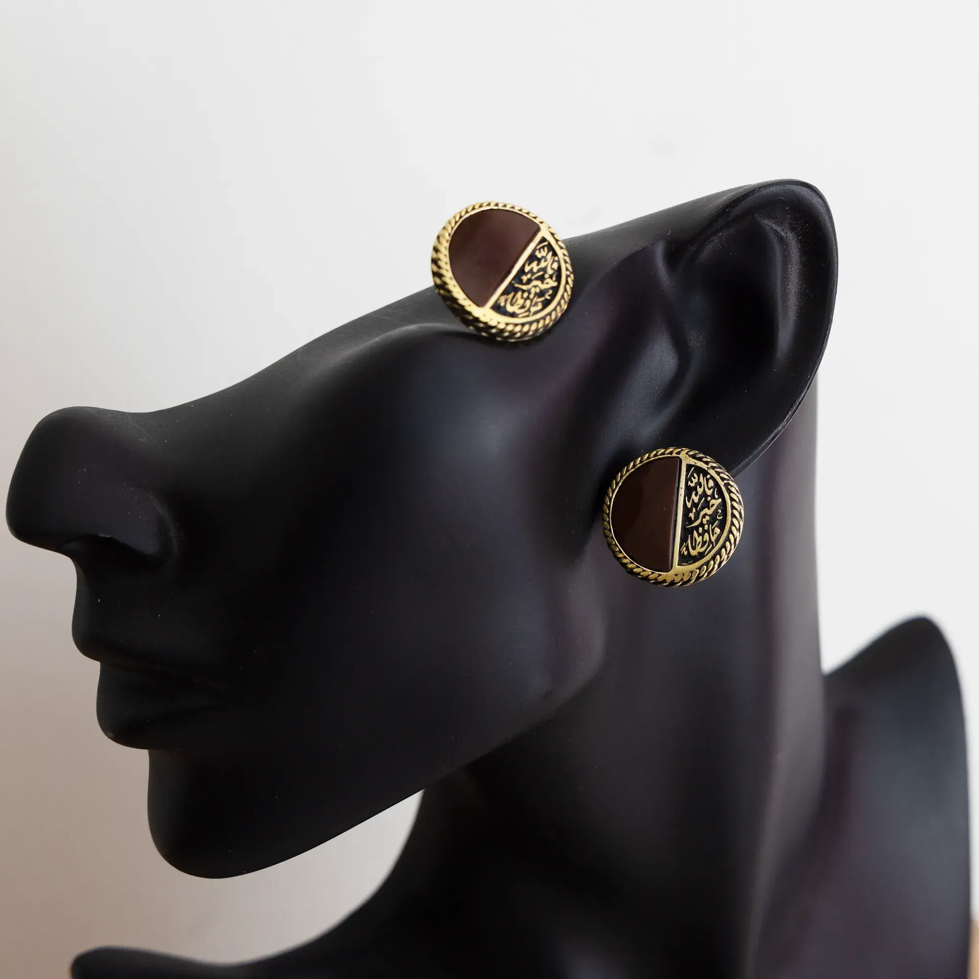 Contemporary Earrings in copper with Arabic calligraphy detail
