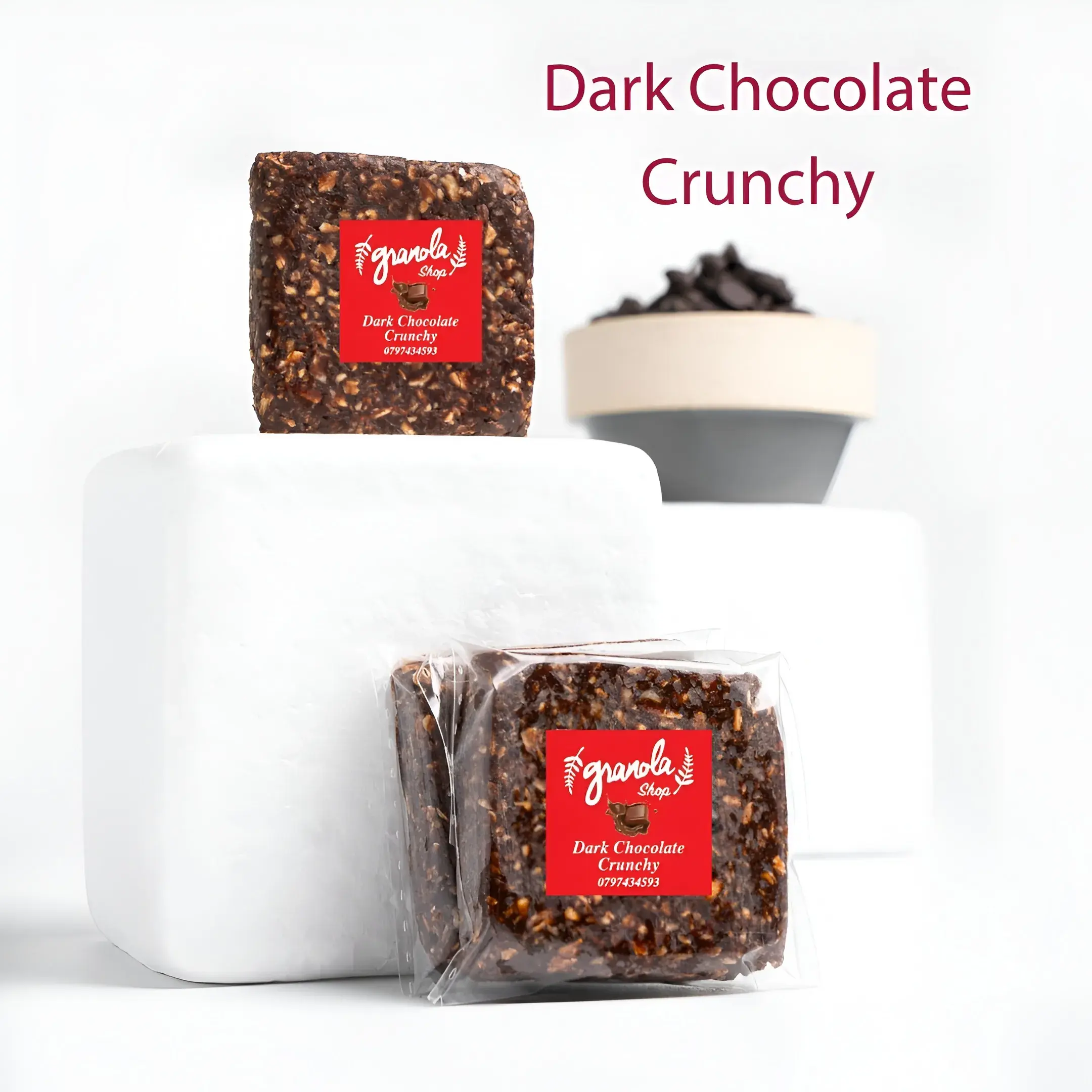 Crunchy Dark Chocolate Granola Bites with Dates – 25 g