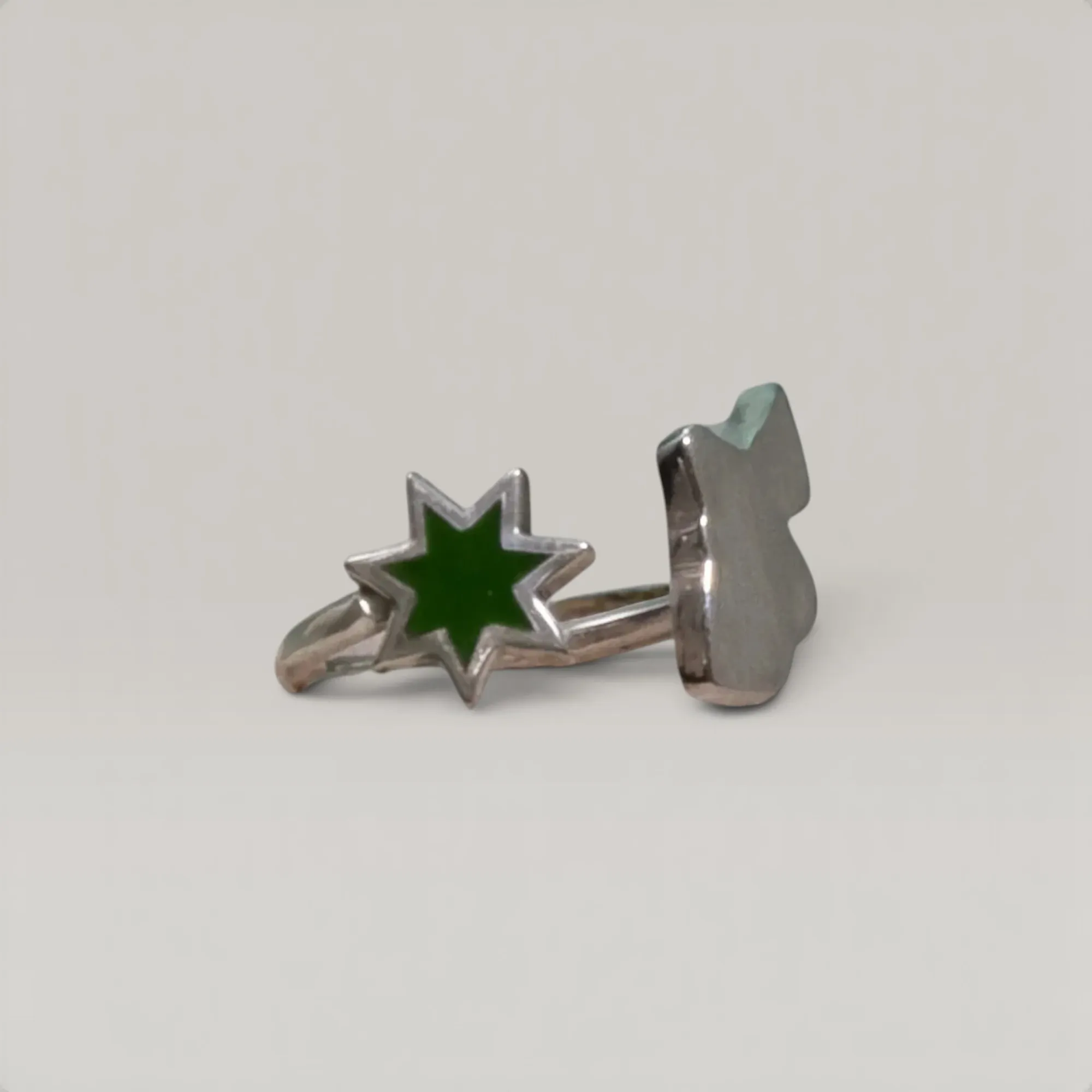 Stamped Star Ring with Custom Color in 925 Sterling Silver