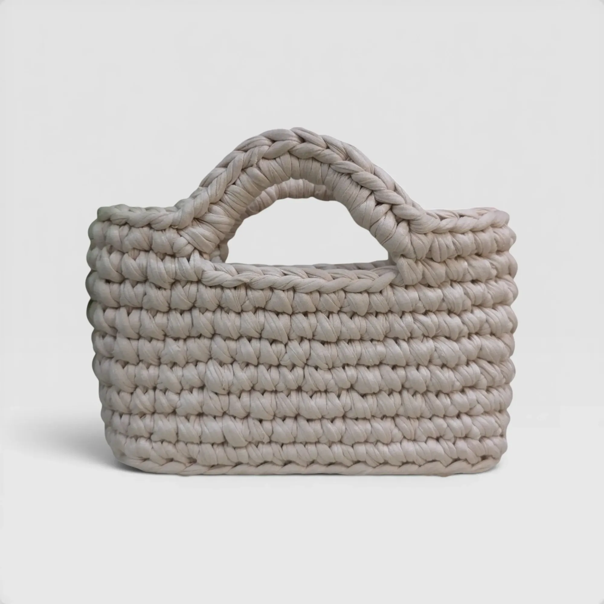 Handmade Medium Beige Crochet Handbag in Eco T-Shirt Yarn