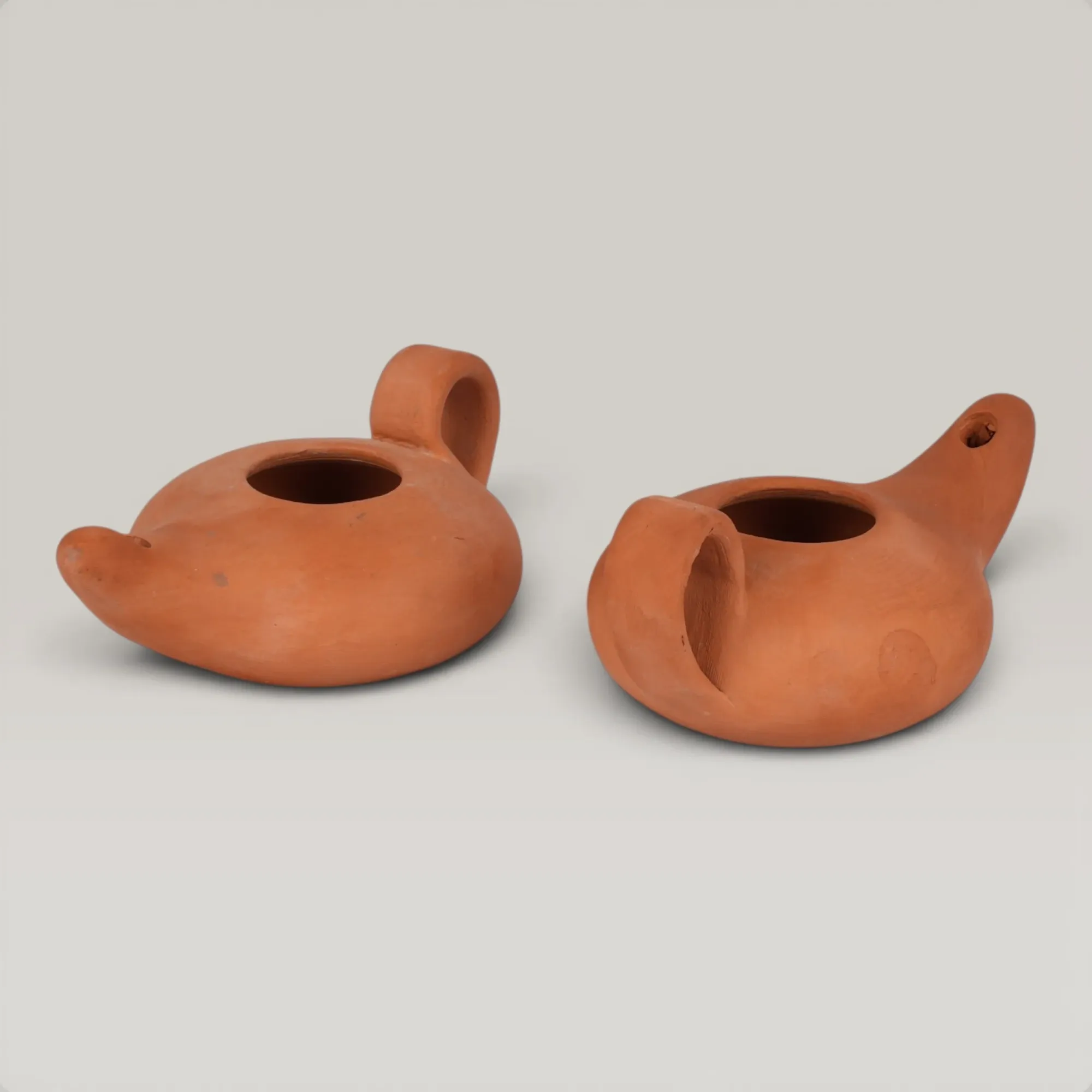 Handmade Ceramic Aladdin’s Lamp with Custom Size Options