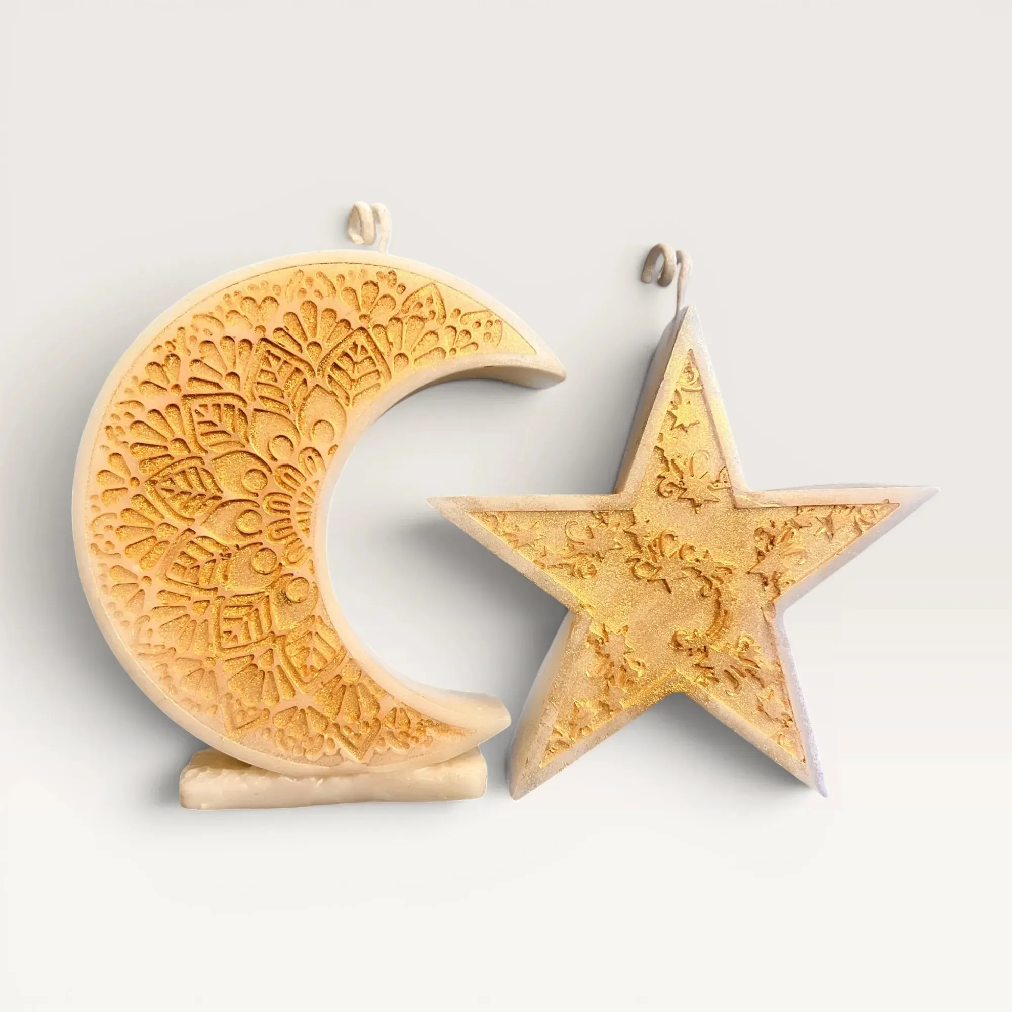 Handmade Celestial Crescent and Star Ramadan Candle – 155 g