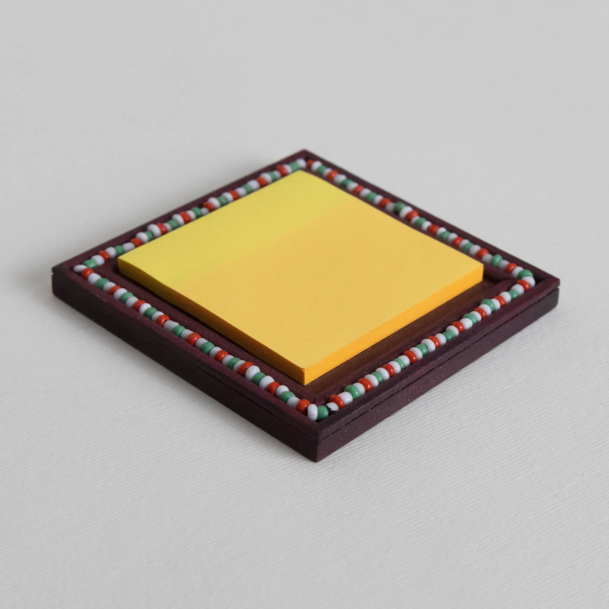 Floral Square Magnetic Notepad with Yellow Notes - 7 x 7 cm