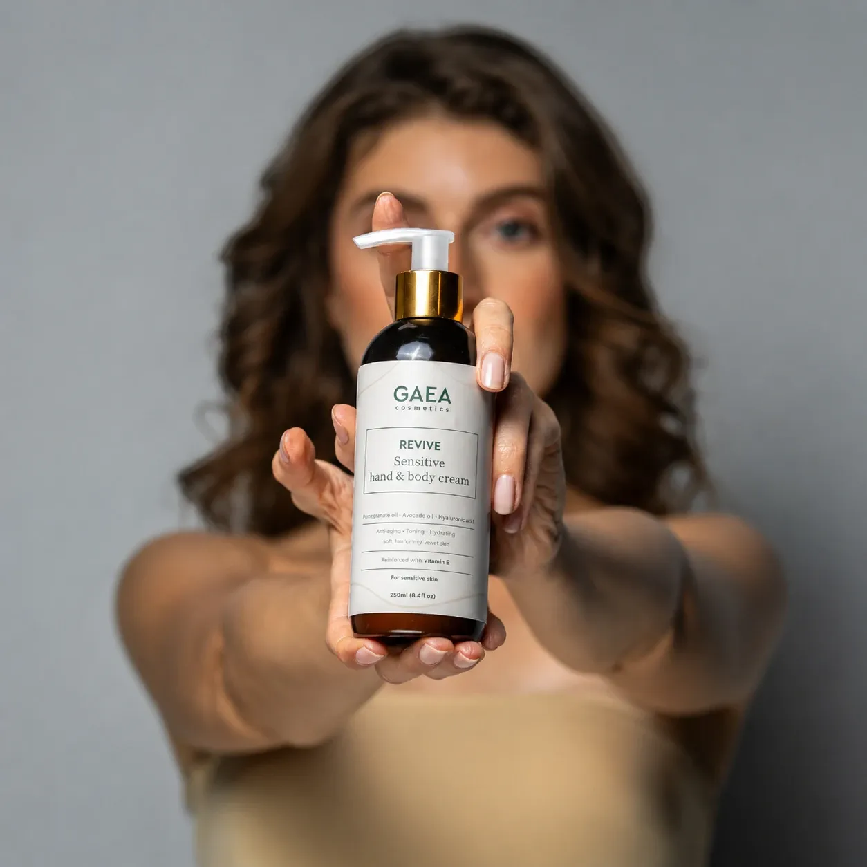 Revive SPF 25 Hydrating Hand & Body Cream 250ml