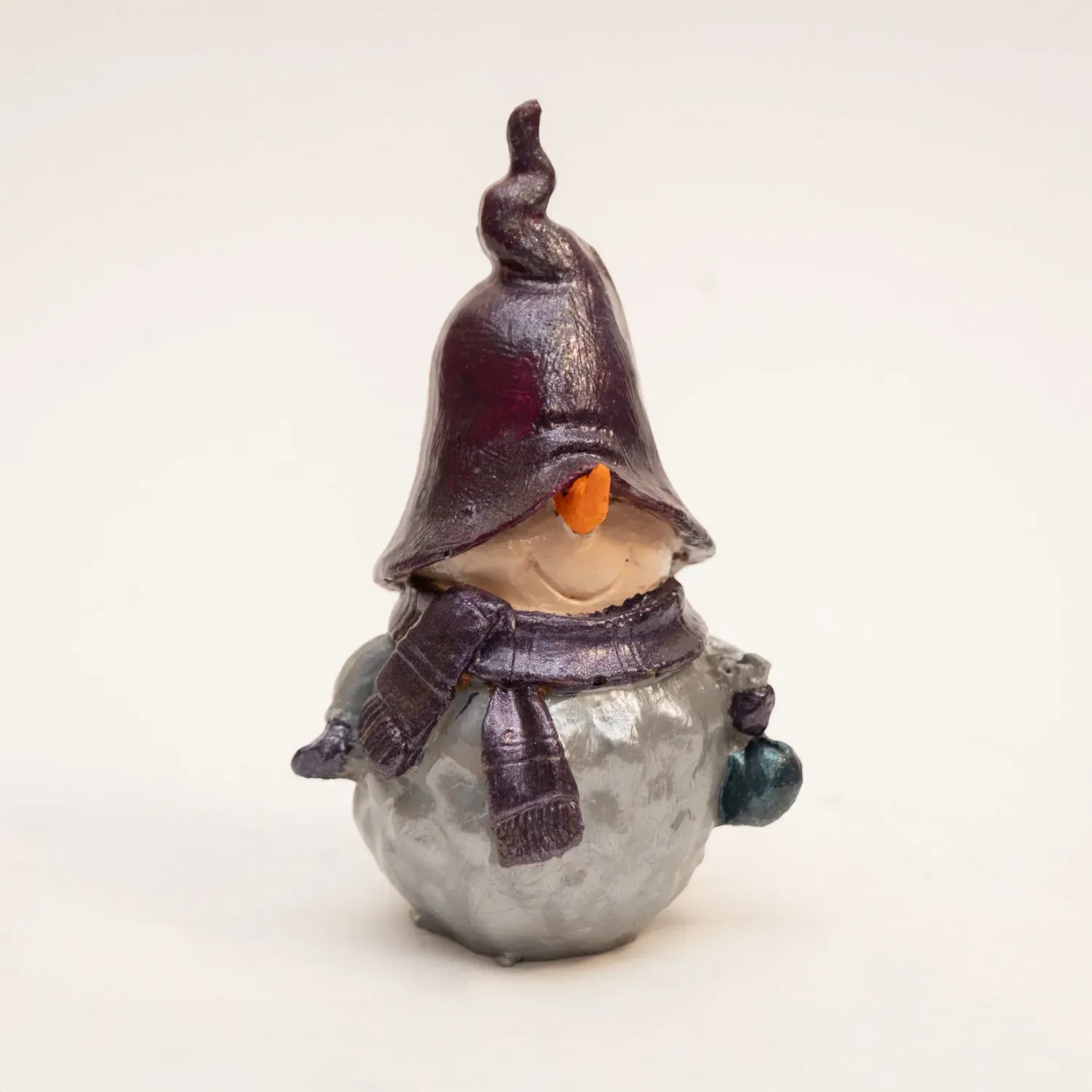 Snug – Gypsum Marble Figurine – Cozy Minimal Art – 15x5 cm