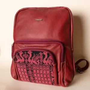 Limited Heritage Leather Backpack – Red Front-Pocket – 36x33x11 cm