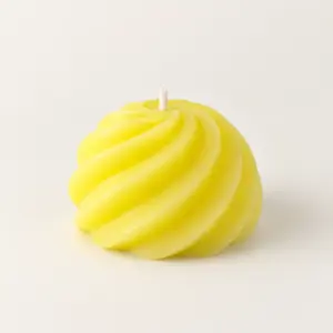 Swirled Eid Cookie Scented Candle (Available In Scents and Colors)