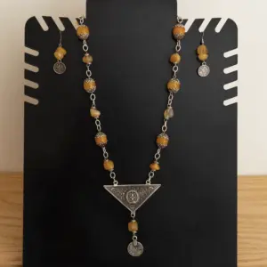 Handcrafted Yellow Agate Silver-Pendant Necklace