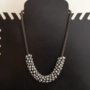 Handcrafted Silver Pearl Crystal Woven Necklace with Distinctive Detail