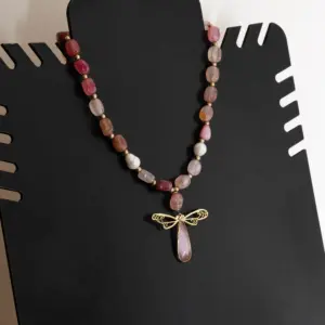 Contemporary Necklace in natural pearl, rose quartz with dragonfly detail