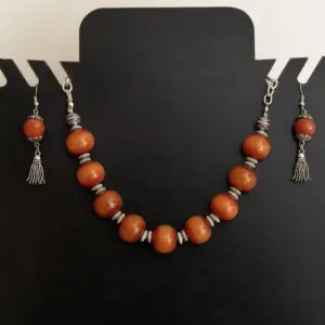 Vintage Agate Necklace & Earrings Set with Silver-Plated Details
