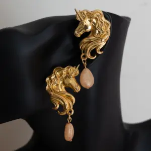 Contemporary Earrings in quartz with floral detail