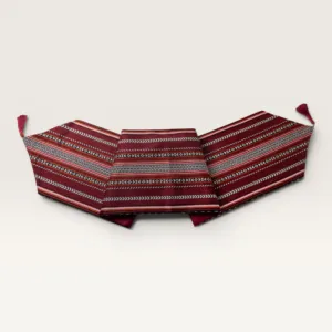 مفرش طاولة بدوي بلون الأحمر الداكن يدوي الصنع - 35×200 سم