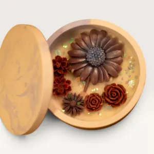 Handmade Floral Aroma Candle Plate in Ivory – 130 g