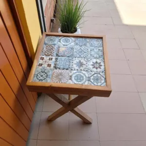 Small Ceramic Accent Table - Pine Wood Decorative Top - 33x33x44 cm