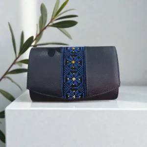 Navy Embroidered Clutch Crossbody Bag Leather Gold Chain 20×13 cm